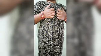 Desi Aunty Giving Handjob In Hotel Room To Young Stranger