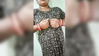 Desi Aunty Giving Handjob In Hotel Room To Young Stranger