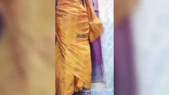 Tamil Aunty Flashing Big Boobs And Hairy Pussy For Lover