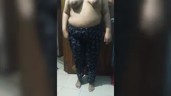 Busty Aunty Bouncing Her Huge Tits While Working Out At Home