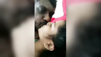 Desi Aunty Bathing Naked Showing Everything She Has To Offer