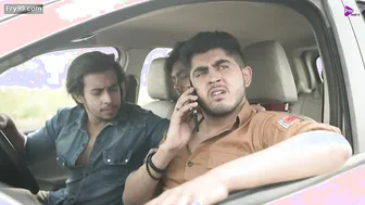 Desi Aunty Flashing Her Huge Tits From Blouse On Crowded Bus