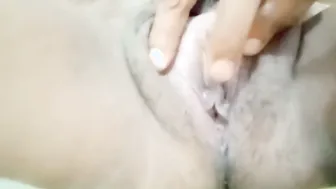 Older Indian Woman Masturbating Her Tight Wet Pussy For You