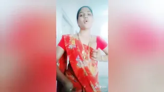 Slutty Aunty Stripping Completely Naked For The Camera