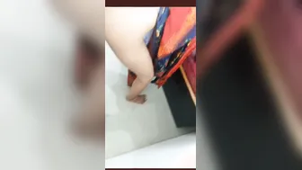 Thick Married Aunty Taking Uncle Doggy On The Bedroom Floor