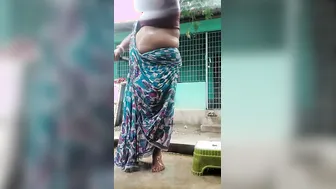 Bengali Village Milf Bathing Naked In The Bathroom