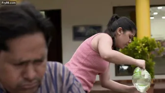 Sexy Aunty Showing Off Her Curves From Web Series Scene