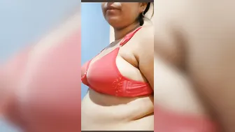 Desi Milf Stripping Naked Showing Everything To Her Lover