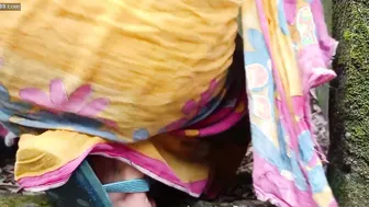 Caught My Neighbor Aunty Bathing And Fucked Her Outside