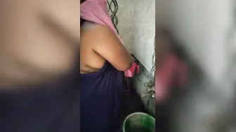 Chubby Wife Showing Her Naked Body While Cleaning The House