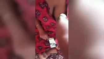 Tamil Married Woman Playing With Her Big Tits For Neighbor