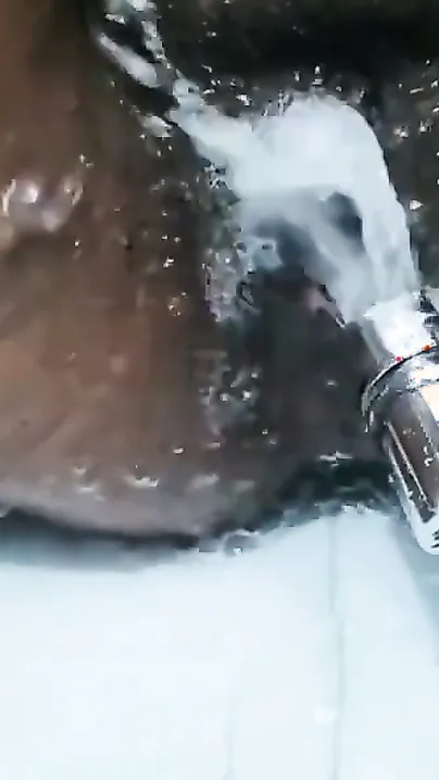 Married Woman Masturbating Her Pink Pussy With Shower Head