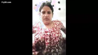 Married Woman Stripping Naked And Fingering Herself For Me