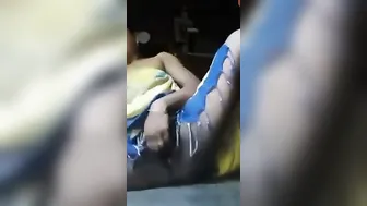 Village Aunty Flashing Her Juicy Assets Begging To Be Fucked