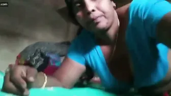Horny Desi Aunty Spreading Her Wet Pussy Fingering Herself