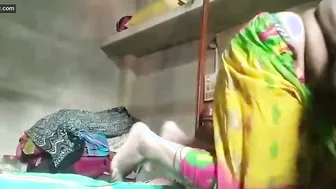Horny Desi Aunty Spreading Her Wet Pussy Fingering Herself
