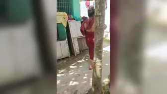 Bengali Village Aunty Bathing Naked Caught By Hidden Camera