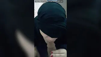 Arab Dubai Aunty Giving Sloppy Blowjob Swallowing It All