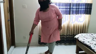 Mature Pakistani Milf Gets Creampied While Doing Chores