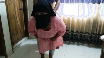 Mature Pakistani Milf Gets Creampied While Doing Chores