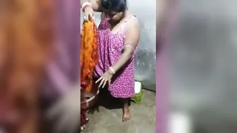 Bengali Village Aunty Caught Bathing Naked Showing Thick Body