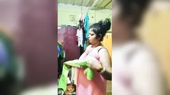 Sexy Indian Aunty Caught Naked While Bathing In Bathroom