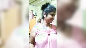 Sexy Indian Aunty Caught Naked While Bathing In Bathroom