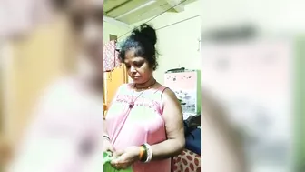 Sexy Indian Aunty Caught Naked While Bathing In Bathroom