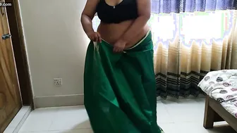 Neighbor Fucking Indian Aunty In Saree And Cumming Inside