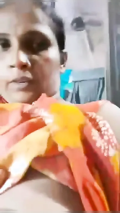 Village Wife Caught With Her Pussy Exposed Accidentally