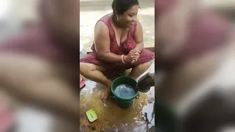 Village Babe Secretly Bathing And Getting Caught On Video