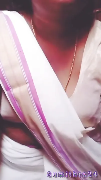Married Woman Flashing Her Massive Tits For The Camera