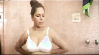 My Curvy Desi Aunty Letting Me Pound Her Married Pussy