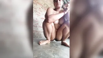 Desi Sexy Aunty Getting Railed Hard And Begging For More