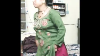 Sexy Aunty Stripping Naked And Showing Off In Her Bedroom