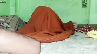 Found My Aunty Alone In Bed Grabbing Her Fucking Her Pussy