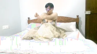 Bengali Aunty Fucking Herself With Huge Dildo On Cam