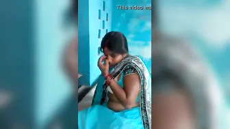 Desi Married Slut Getting Her Pussy Fingered By Her Lover