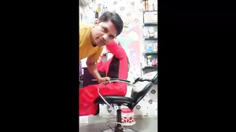 Aunty Getting Her Pussy Licked At The Beauty Parlour