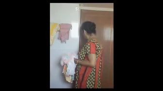 Mature Aunty Caught Bathing And Getting Fucked In Bathroom