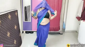 Thick Desi Aunty Exposing Her Sexy Belly Getting Naughty