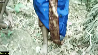 Indian Milf Caught Fucking Stranger Outdoors In The Garden