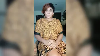 Desi Aunty Spreading Pussy Wide Open Telling Dirty Stories