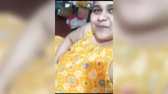 Chubby Desi Aunty Riding Cock Moaning Loud Homemade Bedroom