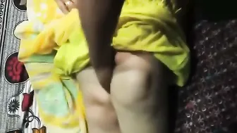 Married Woman Spreading Her Legs Wide Open For Stranger Cock