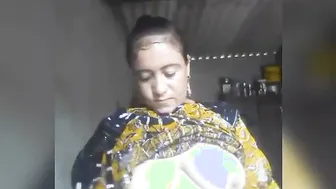 Pakistani Wife Making Dirty Video For Her Secret Lover Boy