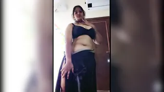 Big Booty Telugu Aunty Bouncing On Dick And Loving Every Inch