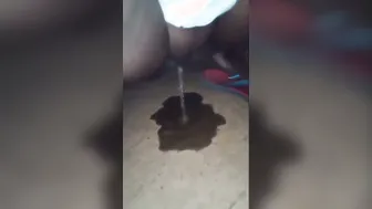 Lankan Aunty Squatting Outdoor And Pissing All Over The Place