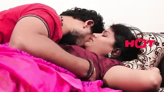 Married Aunty Strips Naked And Lets Me Pound Her Wet Holes