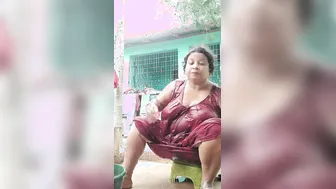 Bengali Village Milf Bathing Outdoors Caught On Hidden Cam